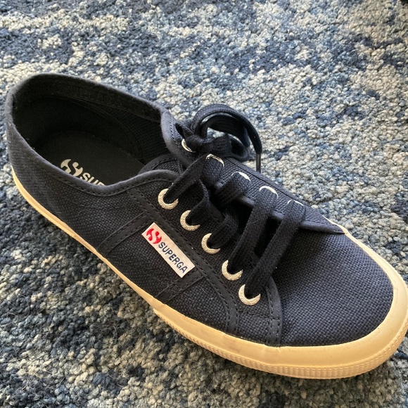 Navy blue Superga tennis shoes - Picture 1 of 12